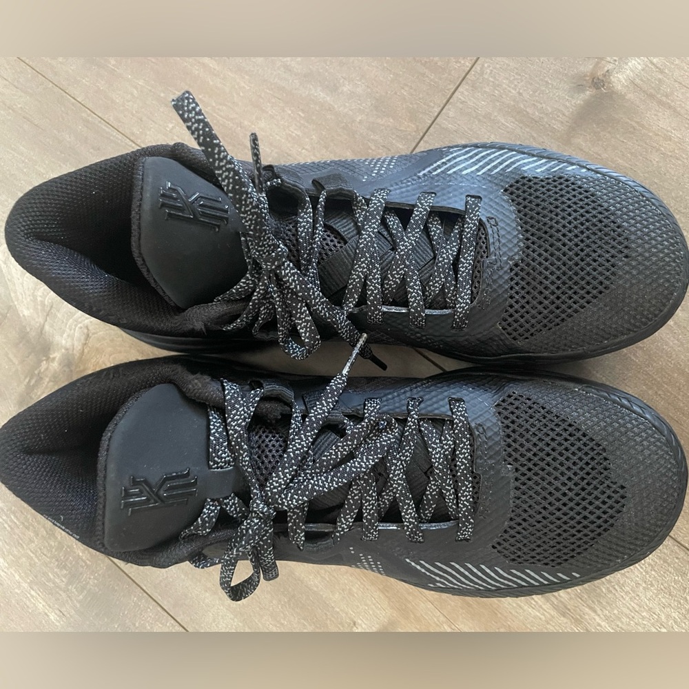 Black Athletic Shoes for Men